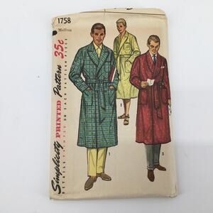 Simplicity Sewing Pattern 1758 Vtg Mens Straight Cut Robe Beach M 38-40 UNCUT
